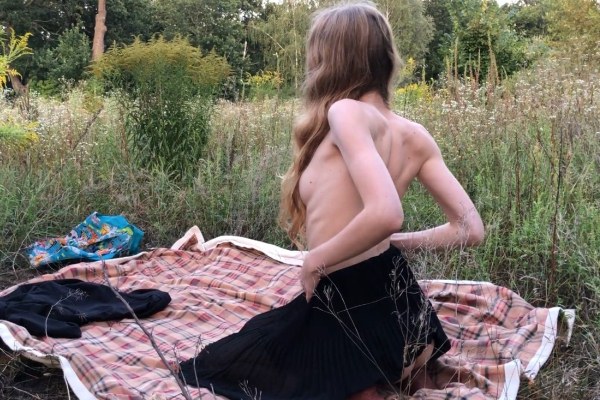 Sex picnic in the woods with a hairy guy