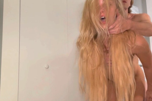 Trippie Bri - Fuck Blonde Get Stuck In Washing Machine