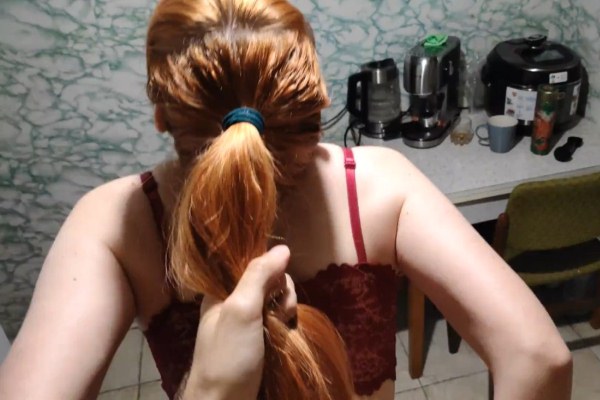Amateur standing sex with a redhead in a small old kitchen