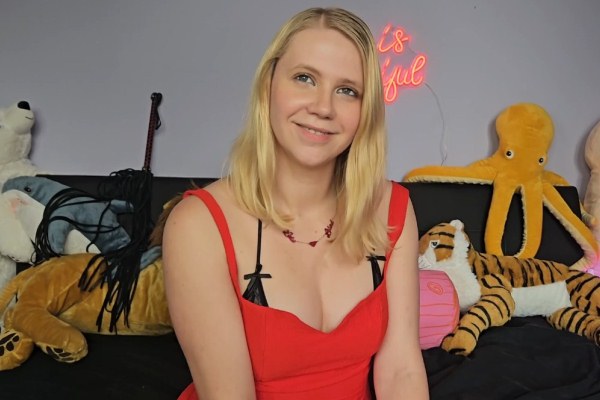 Frenchwoman Lola is an aspiring porn actress