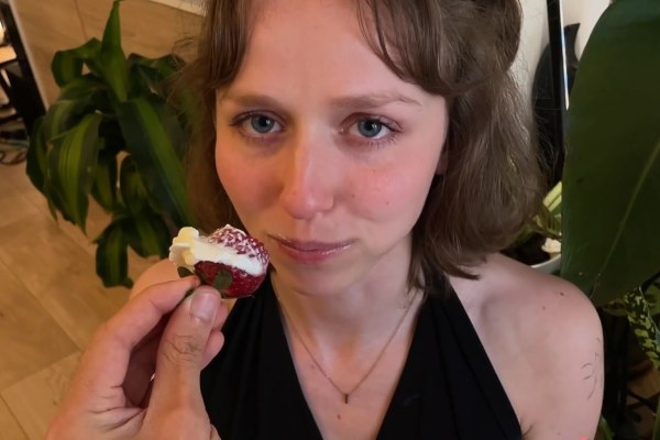 Fritz and Suzy - homemade sex mixed with food