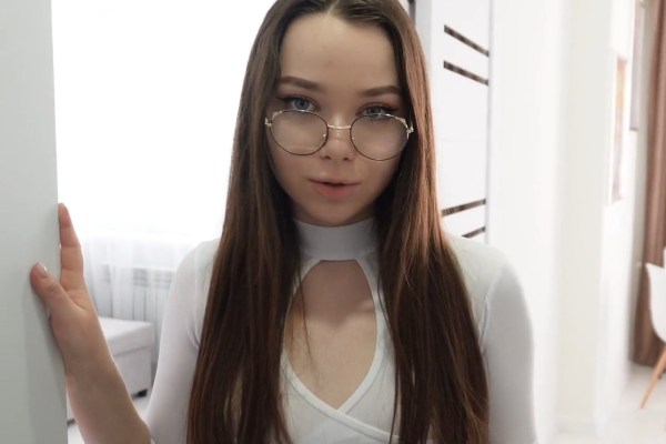 Valeria Sladkih - Fuck your new tenant