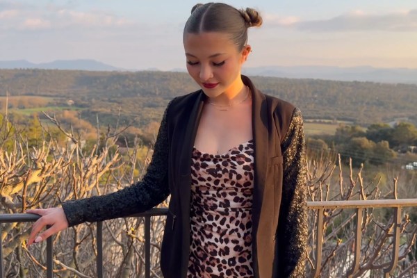 Steffy - Sex with a French woman on a terrace at sunset