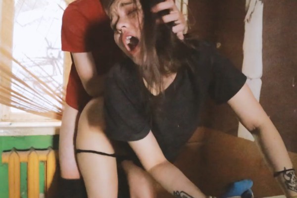 Hardcore Russian sex in an old and dirty apartment