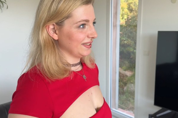 Frenchwoman Matylde arranges a date for anal sex