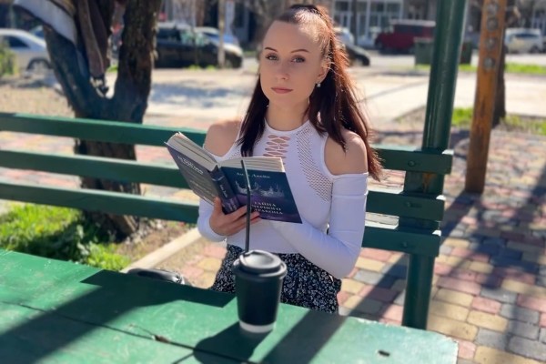 Ava Dyson - Meet a guy and have sex with him
