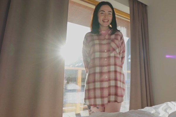 Nikky Dandelion - Visiting a guy in the next hotel room