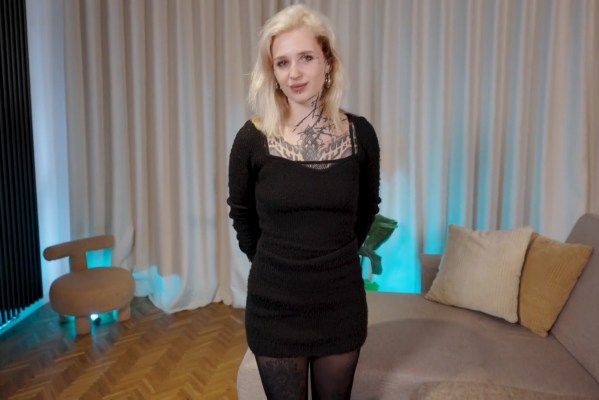 Tattooed blonde wants to show herself and fuck my big dick
